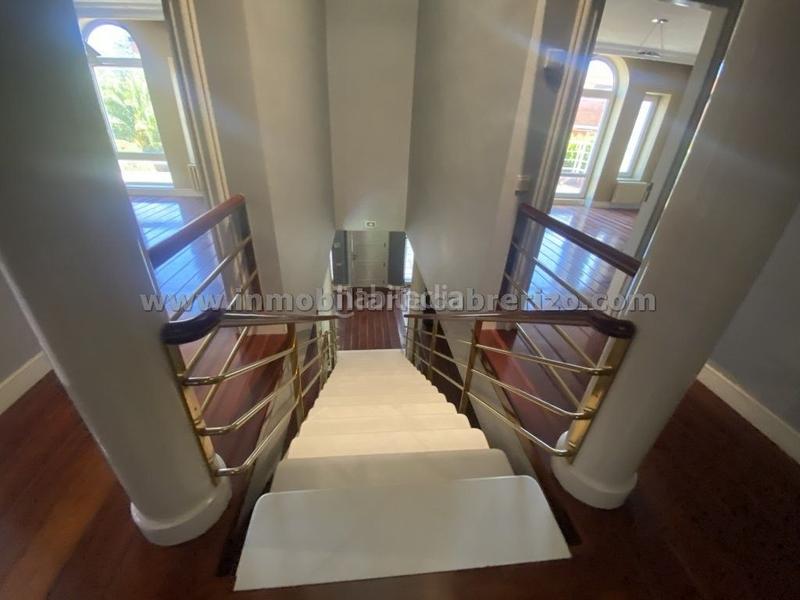 Foto 428e9b40-39c8-4864-b520-82cbce1a936f. Casa con riscaldamento parcheggio piscina in Avenida Madrid Logroño