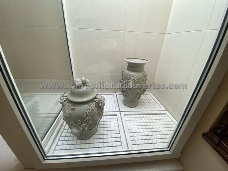 Foto 5b064694-99f9-4a1e-92f9-fce44b2dc28b. Casa con riscaldamento parcheggio piscina in Avenida Madrid Logroño