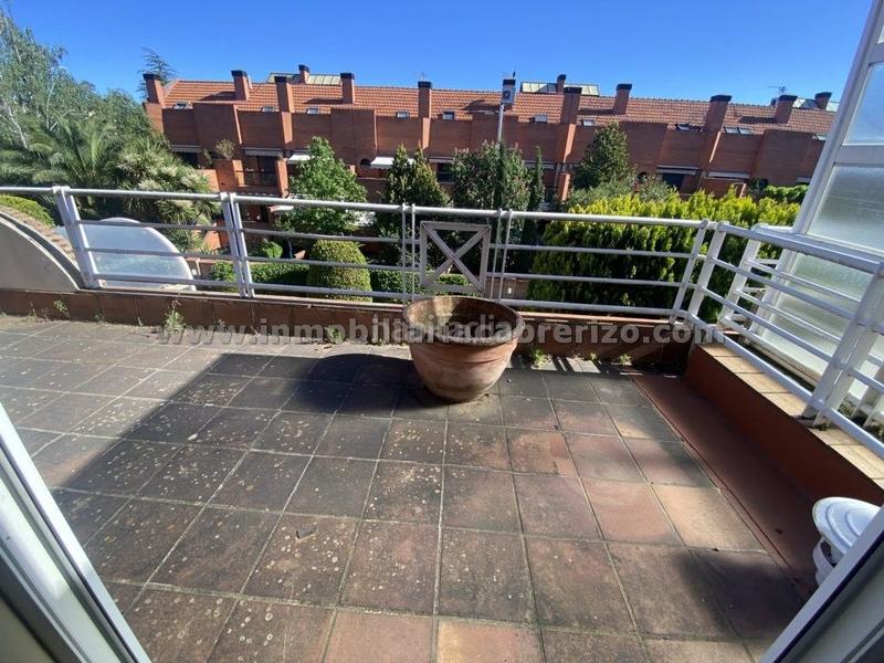 Foto 7c7c7b25-fcef-4b64-8cf9-2386023f3991. Casa con riscaldamento parcheggio piscina in Avenida Madrid Logroño