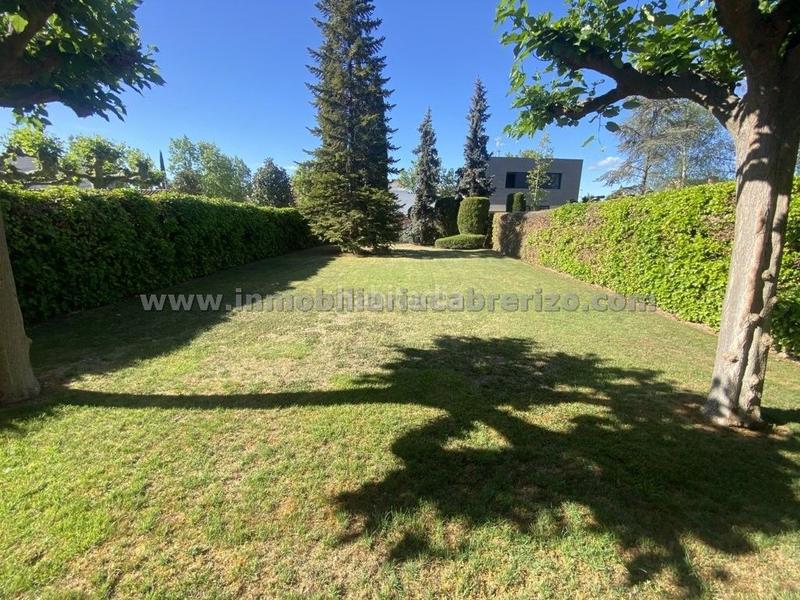 Foto a0535090-344f-42d1-8812-1ff19c15d1b0. Casa con riscaldamento parcheggio piscina in Avenida Madrid Logroño