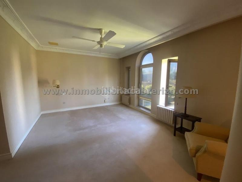 Foto c0f19ea1-bfd4-4ada-a26c-17e3667d0e2b. Casa con riscaldamento parcheggio piscina in Avenida Madrid Logroño
