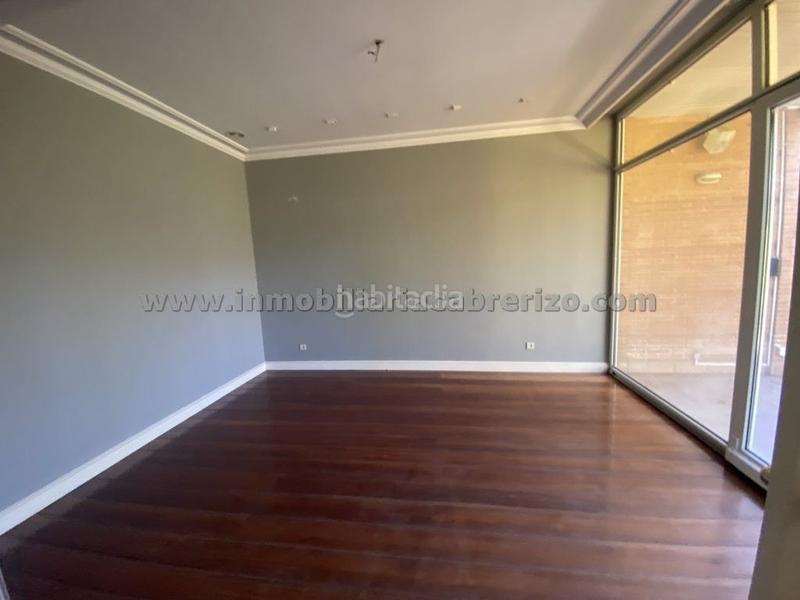 Foto e7607a4d-5167-40de-9a77-d93bd8fb05ae. Casa con riscaldamento parcheggio piscina in Avenida Madrid Logroño