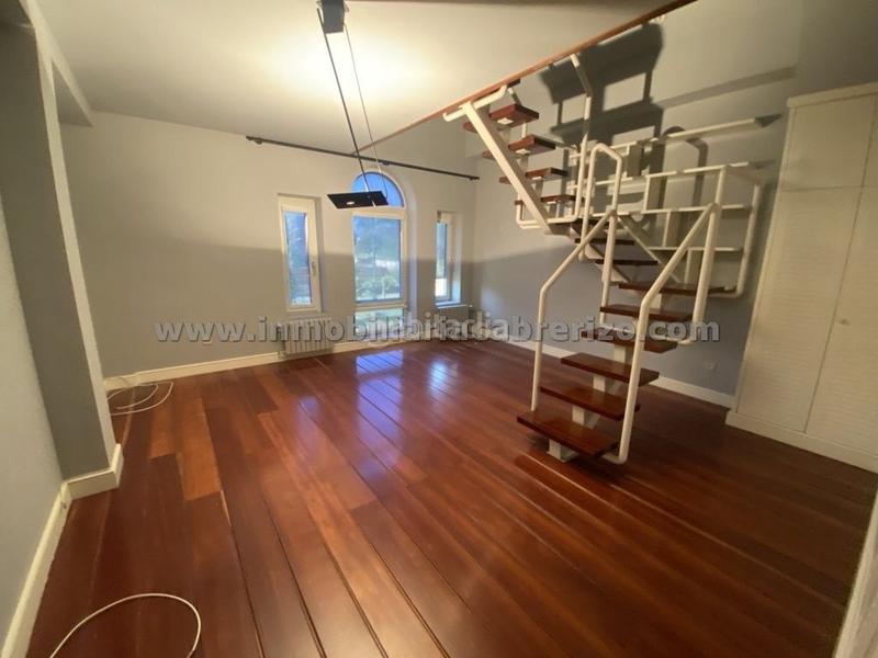 Foto 7c3302fc-5c6b-48e1-acee-1ab4fbc6a350. House with heating parking pool in Avenida Madrid Logroño