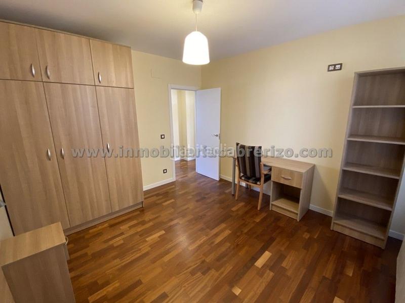 Foto 09bc1829-b3a7-4e91-a93f-ccb1901f9d5f. Piso en Gran Via Logroño