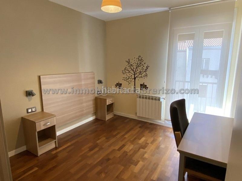 Foto bd430e04-f771-4637-816f-5b0fede87a2f. Piso en Gran Via Logroño