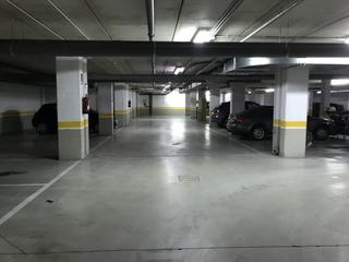 Parking coche en N/a