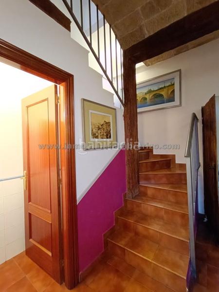 Foto 520947d2-c1c5-4bb1-8421-2d0bde54c93a. Casa a schiera con riscaldamento parcheggio piscina in Logroño