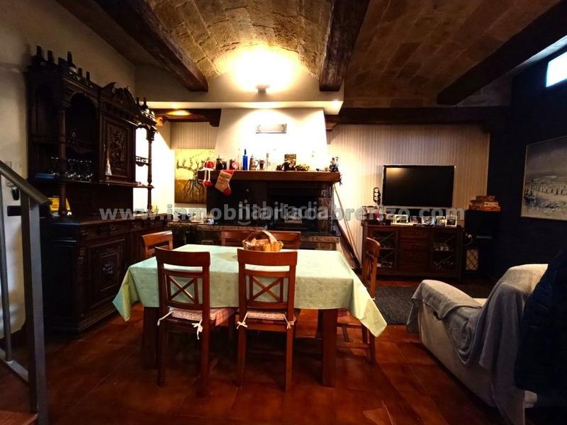 Foto c01178c1-fa0a-412c-91f2-c652dfe9d59b. Casa a schiera con riscaldamento parcheggio piscina in Logroño