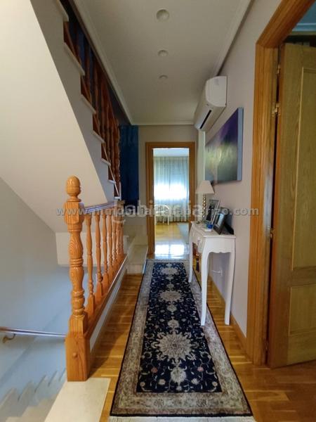 Foto cba45da3-8c1a-4149-84d0-4cea2cb023df. Maison jumelée avec chauffage parking piscine dans Portillejo - Valdegastea Logroño