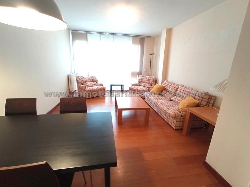 Foto 8980750d-225d-4fa6-907c-9f71c5b7e607. Apartament amb calefacció piscina a La Cava - Fardachón Logroño