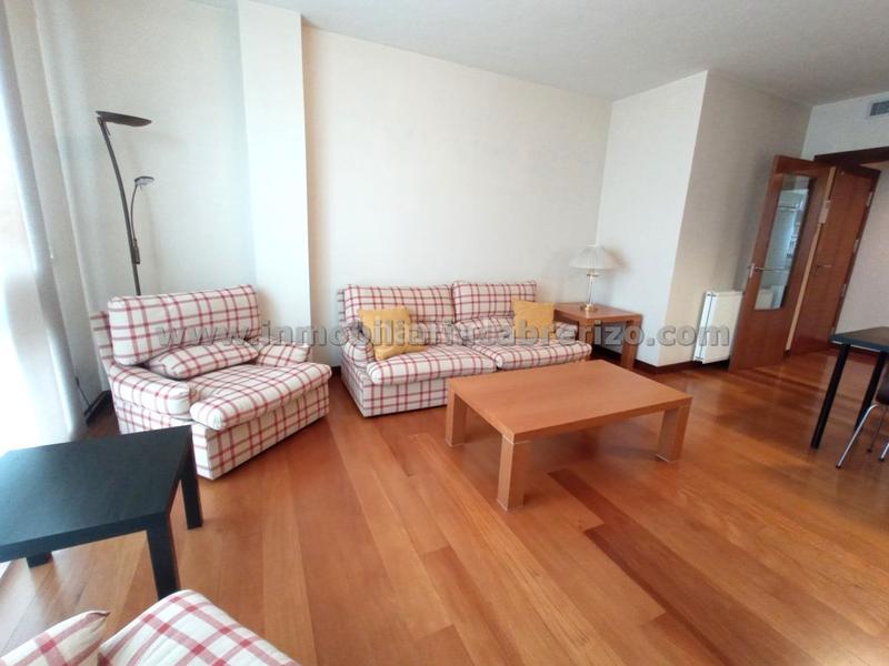 Foto b77fb6db-239f-4f0d-885e-d93a07c19fa8. Apartment with heating pool in La Cava - Fardachón Logroño