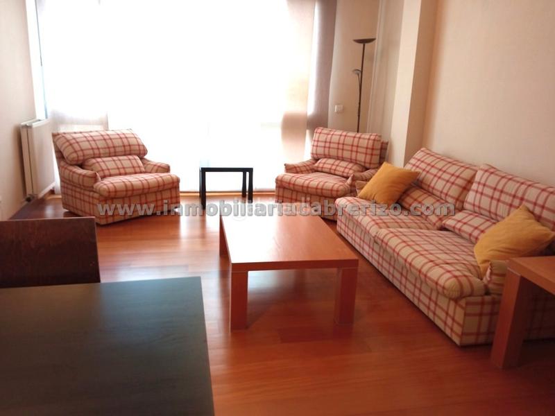 Foto 349c69fe-9daf-40bb-b8d9-e95a2bc848b0. Piccolo appartamento con riscaldamento piscina in Logroño