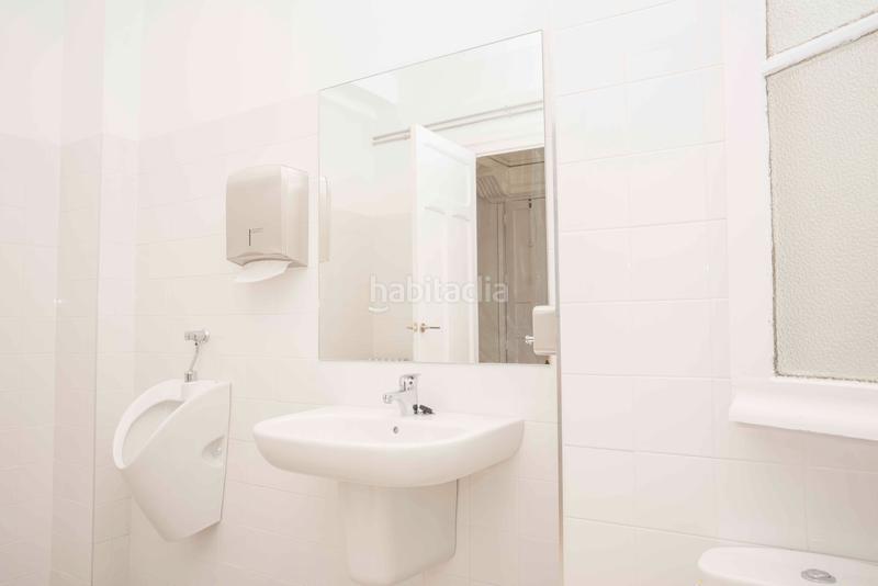 Foto c1aa8f6d-e7ed-4b2e-9221-899304d62d1c. Rent office space with heating in Gran Via Logroño