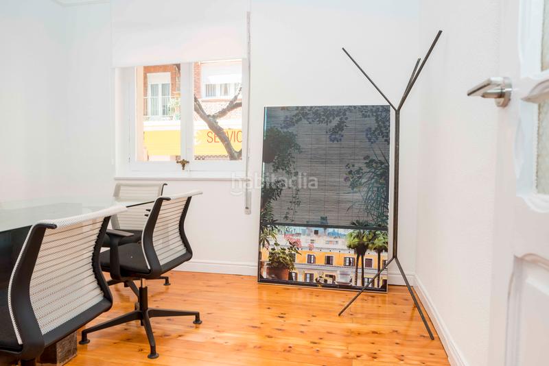Foto c247d73f-d38f-441f-9f5d-0eb381c561fc. Rent office space with heating in Gran Via Logroño
