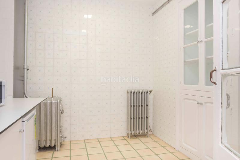 Foto f6772323-2b09-4302-a14c-05732cf06e96. Rent office space with heating in Gran Via Logroño