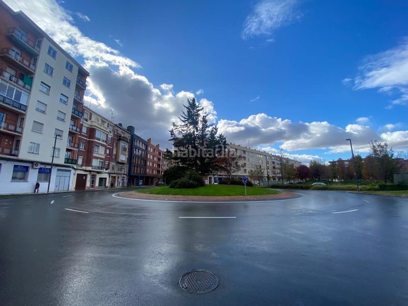 Foto 973dce9f-3631-498d-9975-1c738ad95b55. Local comercial a Gran Via Logroño