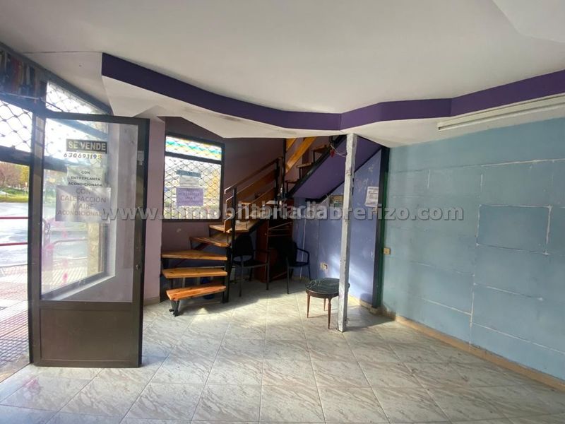 Foto c8ff9d3e-00da-4dd3-8cbd-828efabafbc4. Local comercial a Gran Via Logroño
