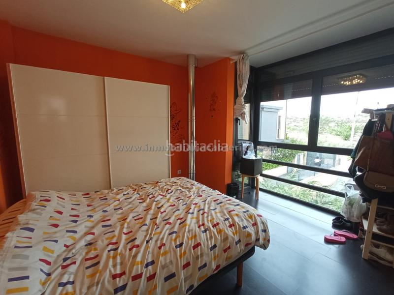 Foto 852b3b4d-e643-4c2d-b26c-ed2ac8011fad. Casa adossada amb calefacció aparcament piscina a Alberite