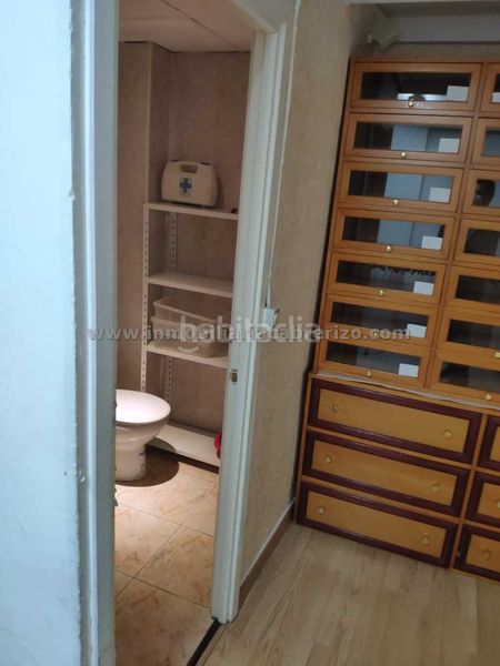Foto 197f2d4c-4220-443b-9d96-caeef6a6193d. Lloguer local comercial a Oeste Logroño