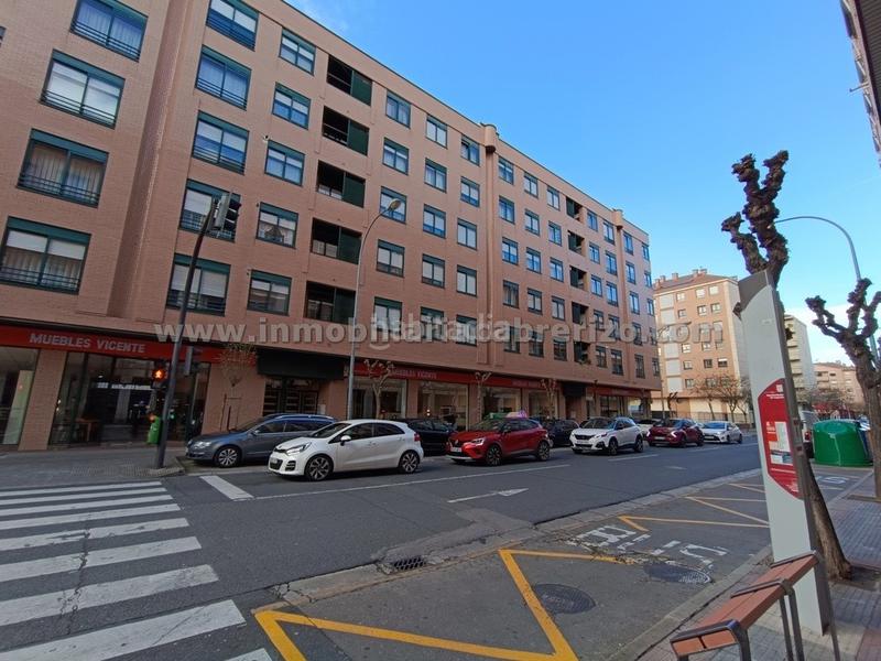 Foto 41882057-3fbc-465d-a6e4-ea2ce1fbefa3. Parking coche garaje en zona San Adrián en San Adrián Logroño