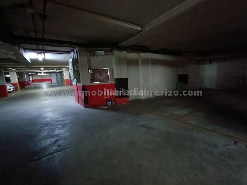 Foto f139adb2-2d90-4f97-aca9-4f0f2a42d27a. Parking coche garaje en zona San Adrián en San Adrián Logroño