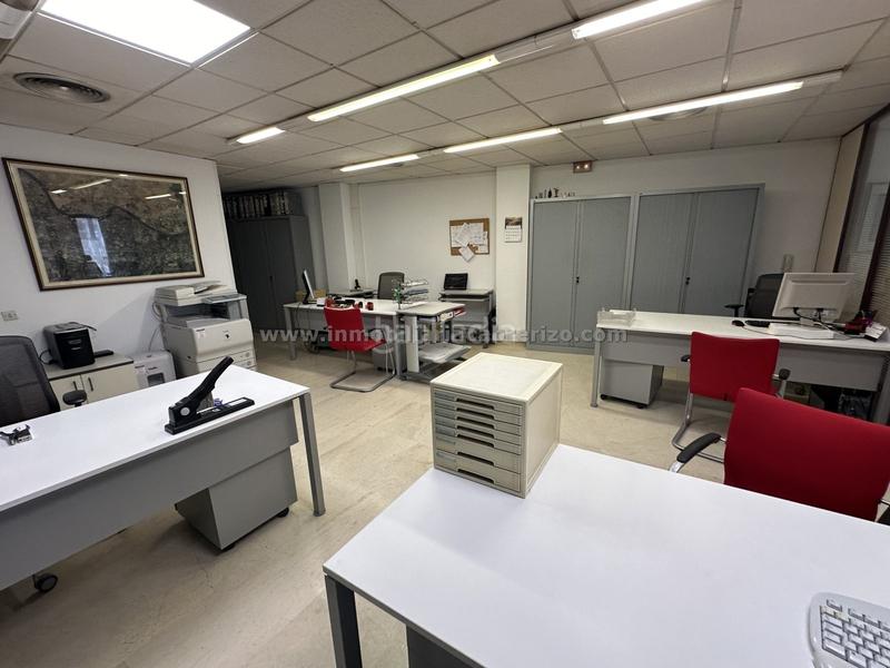 Foto 0955539d-0906-4e0b-998a-fc64c3d184c2. Büro mit heizung in Gran Via Logroño