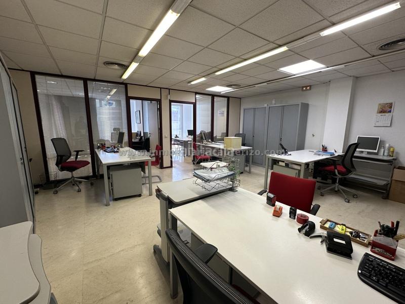 Foto 92453ea9-19fe-4c1e-a768-9e67867b9a24. Büro mit heizung in Gran Via Logroño