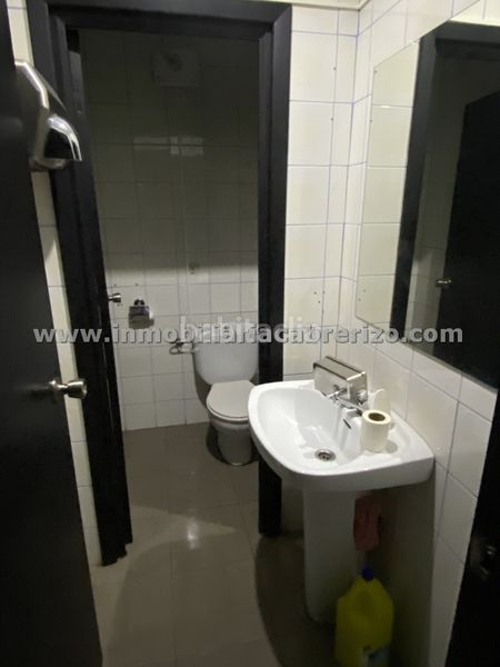 Foto 20db078d-8055-42d3-8f3b-b3f3a40bc66b. Local comercial a Juzgados Logroño