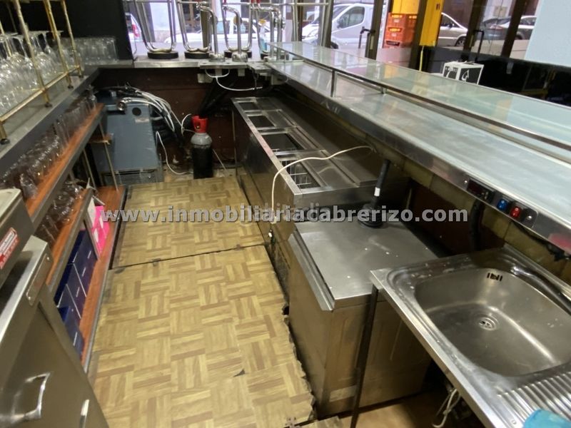 Foto bb7e89fd-19c8-4337-81a5-ed40be8c56e8. Local comercial a Juzgados Logroño