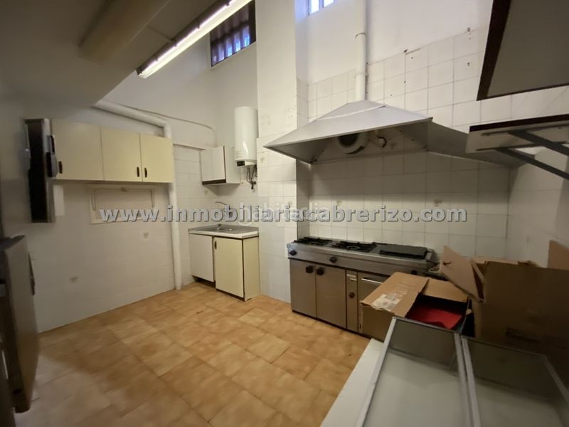 Foto e9875391-6419-4a7d-94a6-553327e3cb90. Local comercial a Juzgados Logroño