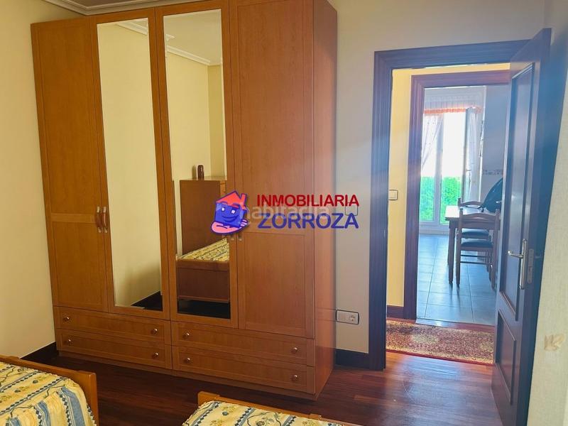 Foto 8a843bad-62c1-4102-a0ed-934cb09d5c46. Pis amb calefacció piscina a Centro Castro - Urdiales