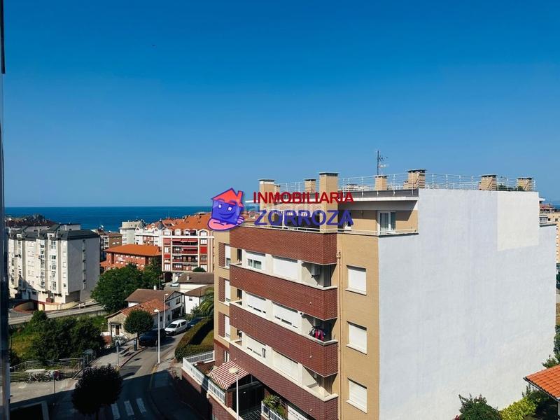 Foto 8ab66000-0238-4227-bb56-de9b95ff29a3. Pis amb calefacció piscina a Centro Castro - Urdiales