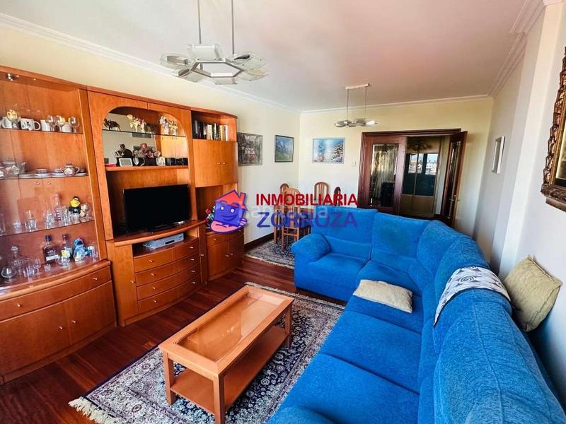 Foto fc31927a-cc72-41d3-9f2a-48084a8f90cd. Pis amb calefacció piscina a Centro Castro - Urdiales