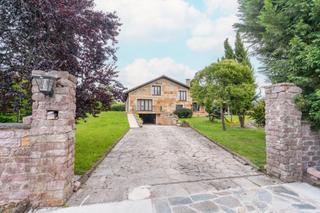 Chalet en Lugar cabornia 83. Exclusividad y lujo en el centro de asturias , pruneda, nava.