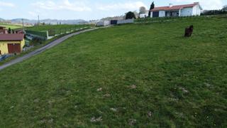 Terreno residencial en Lugar mariñes 0. Parcela edificable con suministros y licencia en marinas, las re