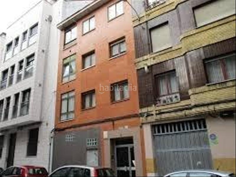 Foto 47e04053-d48e-4a8b-9beb-98c3ddb97fa1. Aparcament cotxe a calle fernando moran lavandera 4 a Gijón