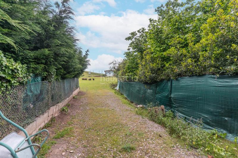 Foto c99e4bd9-3547-45c4-b2bc-4075f0f7e78c. Terreny residencial a camino camín de robustiano a Gijón