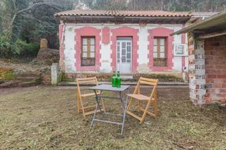 Casa in Barrio la vallina 32. Casa en tabaza, carreño.