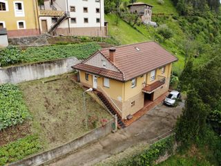 House in Riocastiello 28. Bienvenidos a vuestro refugio en asturias !!!