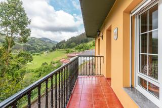 Maison à Riocastiello 28. Bienvenidos a vuestro refugio en asturias !!!