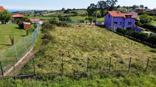 Terreny residencial a Lugar polígono 13 paraje 1347 llosa junto a casa. Finca edificable a tan solo 1,5 km de luanco