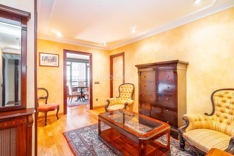 Foto c2a77d73-b9c7-41a2-b384-f514bbbd4777. Pis a uria 76 a Salesas - Foncalada - Campoamor Oviedo