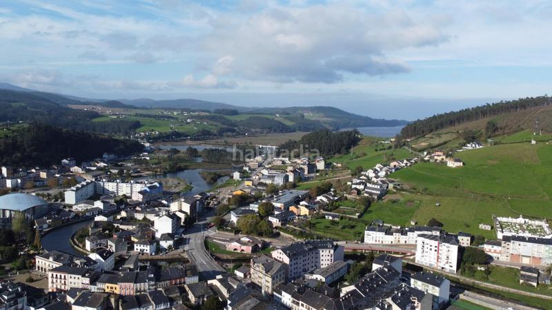 Foto 0b814612-92e6-4317-aa86-385e8b32c58c. Édifice dans plaza plaza del ayuntamiento 3 dans Vegadeo