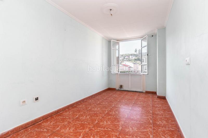 Foto 879069ca-2158-43bf-87f3-451575f44ad9. Édifice dans plaza plaza del ayuntamiento 3 dans Vegadeo