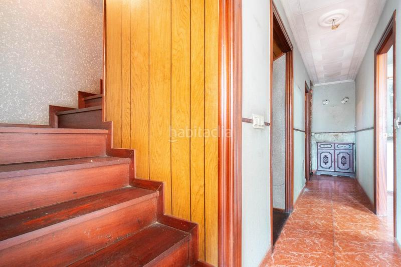 Foto b4fc7b3e-51b6-4690-b5f0-0c62f40ff735. Édifice dans plaza plaza del ayuntamiento 3 dans Vegadeo