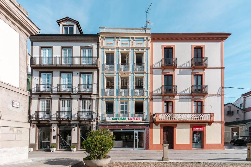 Foto fbd0a009-bf41-421f-a17a-81d7404a6da6. Édifice dans plaza plaza del ayuntamiento 3 dans Vegadeo