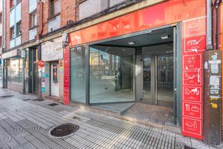 Alquiler Local Comercial en Calle rosa m menendez lopez. Excelente oportunidad en teatinoslos prados! local instalado en