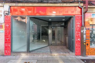 Alquiler Local Comercial en Calle rosa m menendez lopez. Excelente oportunidad en teatinoslos prados! local instalado en