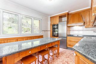Casa a Alameda l. luberiu 14. Impresionante casa en cangas del narcea  amplitud, naturaleza y