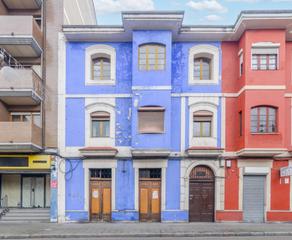 Edifici a Plaza salve 9. Edificio para rehabilitar en sama de langreo